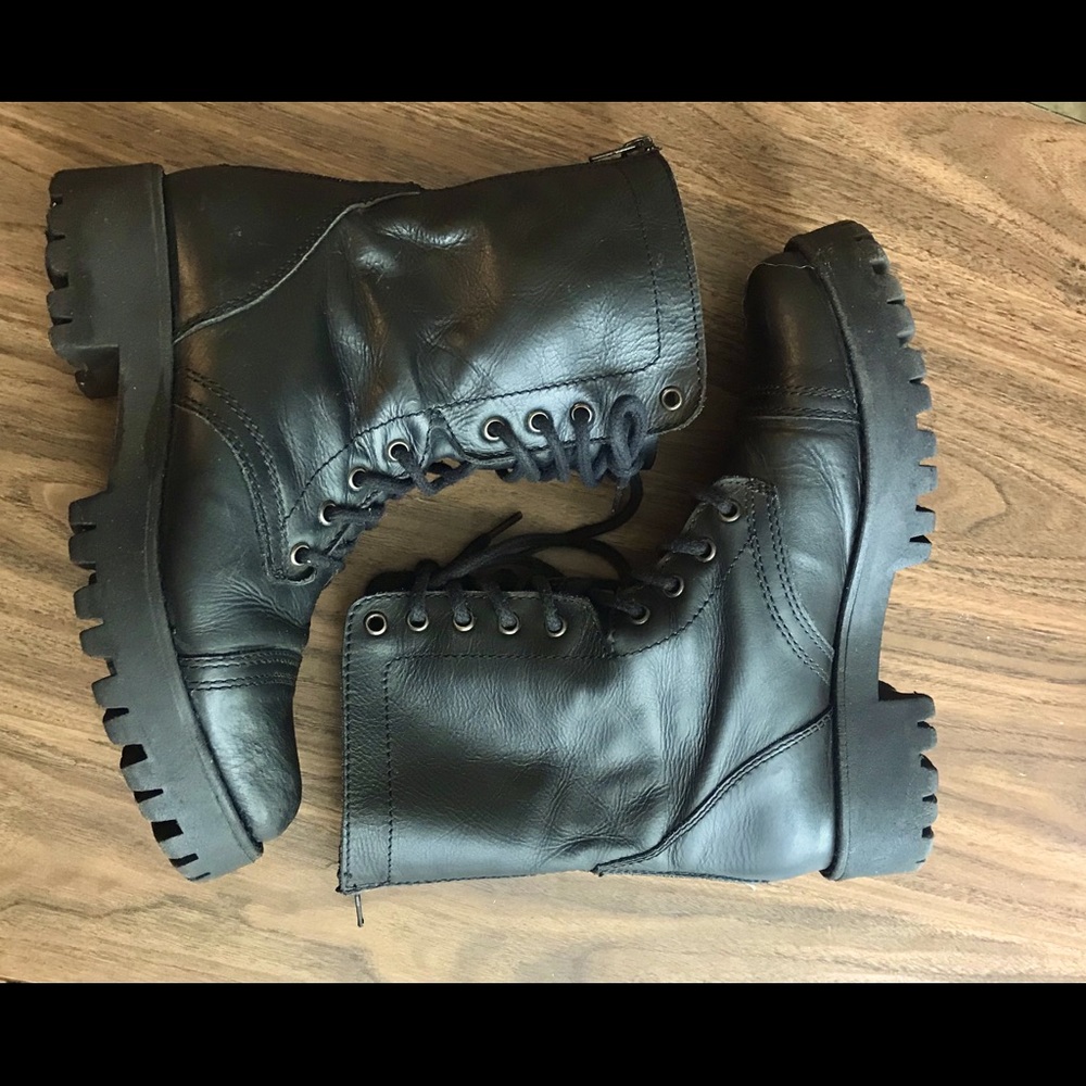 Steve Madden Olly Lace Up Women’s Leather Boot 8 M